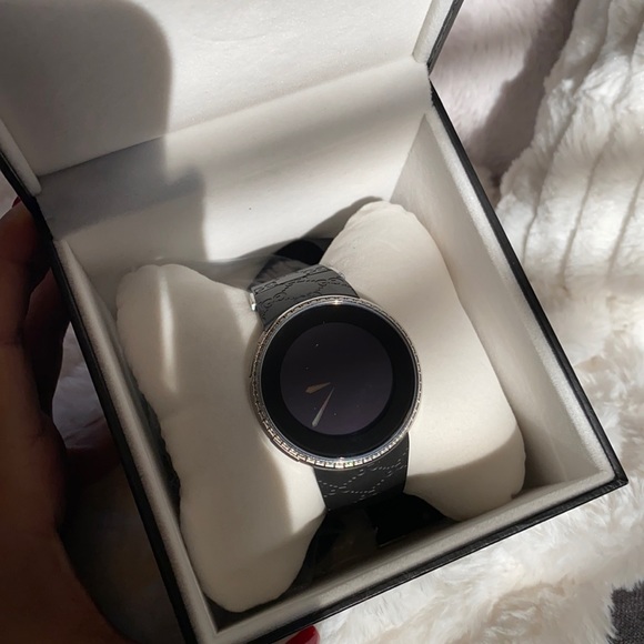Limited Edition💥 unisex steel Gucci digital watch with DIAMONDS on the bezel ✨✨ - Picture 7 of 12